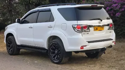 Picture of Toyota Fortuner 2014