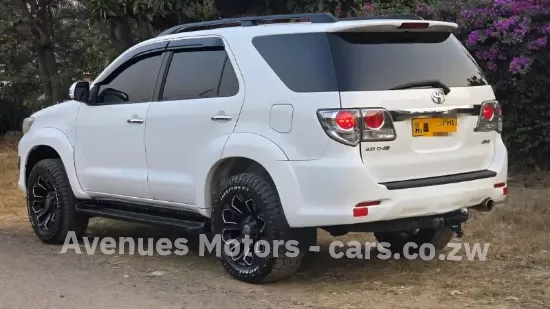 Picture of Toyota Fortuner 2014
