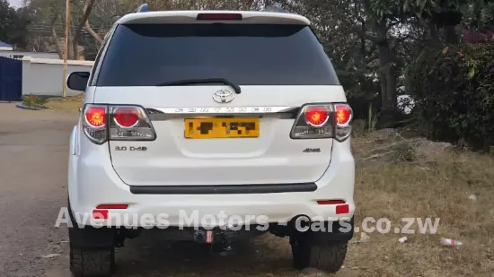 Picture of Toyota Fortuner 2014