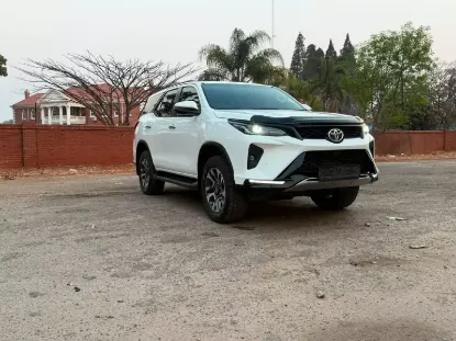 Picture of Toyota Fortuner 2023