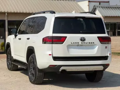Picture of Toyota Land Cruiser 2023
