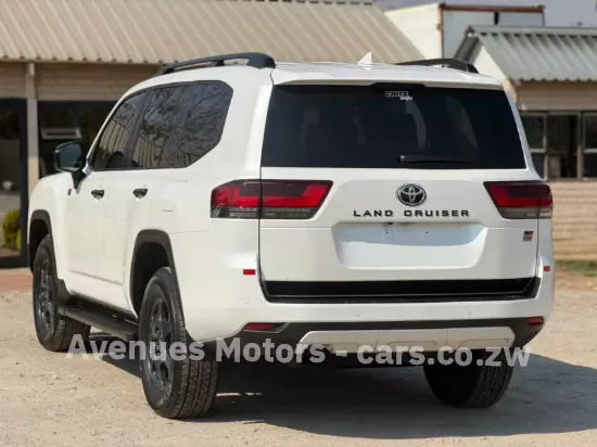 Picture of Toyota Land Cruiser 2023