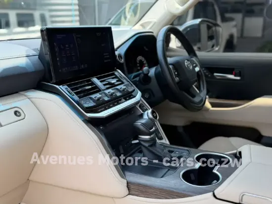 Picture of Toyota Land Cruiser 2023