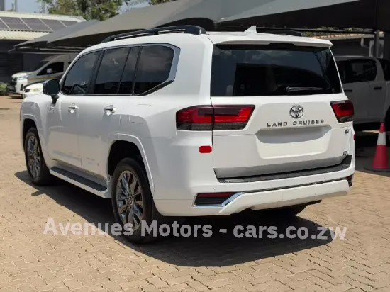 Picture of Toyota Land Cruiser 2023