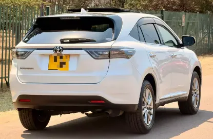 Picture of Toyota Harrier 2017