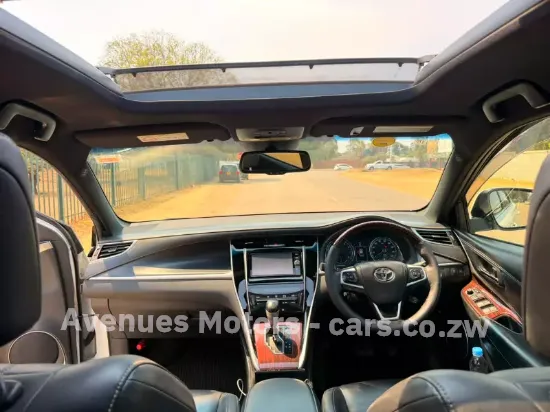 Picture of Toyota Harrier 2017