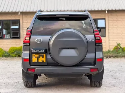 Picture of Toyota Prado 2018