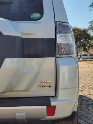 Picture of Mitsubishi Pajero 2016