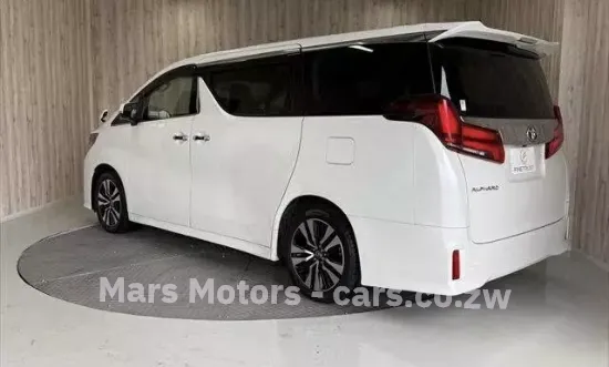 Picture of Toyota Alphard 2022