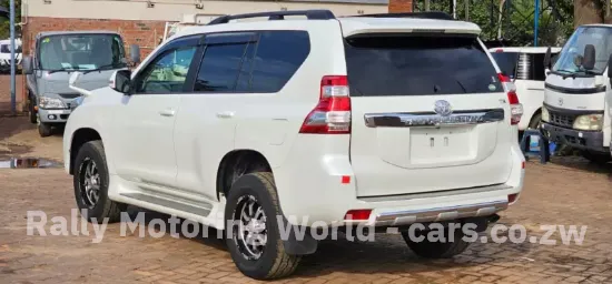Picture of Toyota Prado 2016