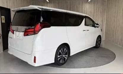 Picture of Toyota Alphard 2022