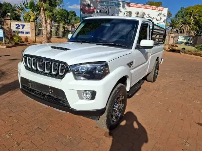 Picture of Mahindra S4 SC 2022