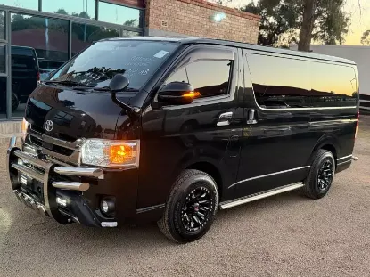 Picture of Toyota Hiace 2015