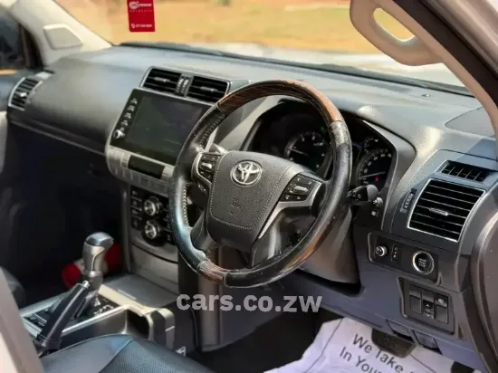 Picture of Toyota Prado 2022