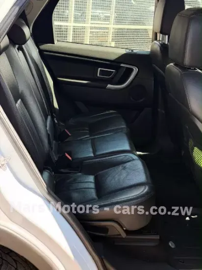 Picture of Land Rover Discovery 2017