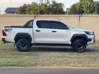 Picture of Toyota Hilux 2021