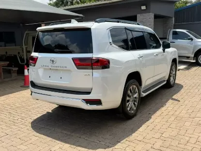 Picture of Toyota Land Cruiser 2026