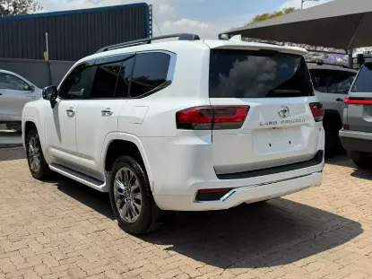 Picture of Toyota Land Cruiser 2026