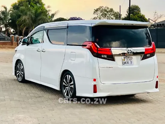 Picture of Toyota Alphard 2017