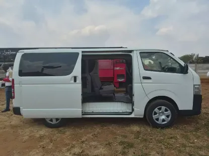 Picture of Toyota Quantum 2017