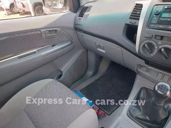 Picture of Toyota Hilux 2011