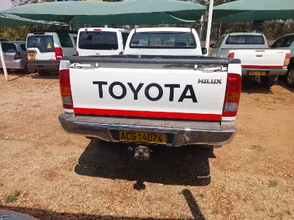 Picture of Toyota Hilux 2011