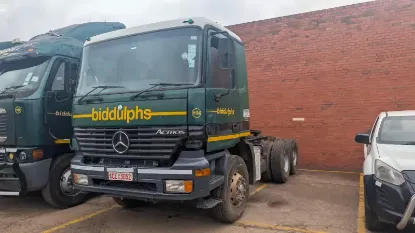 Picture of Mercedes Benz Actros 3335 Truck Tractor USD19,000