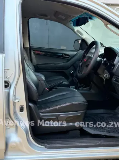 Picture of Isuzu X-Rider 2018