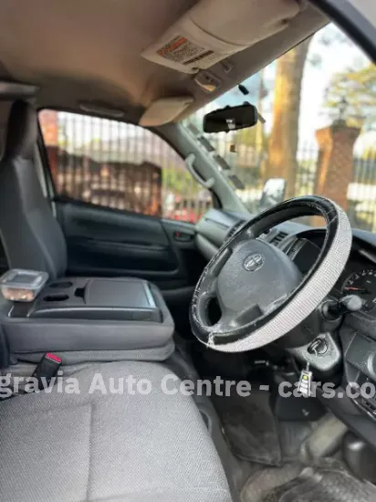 Picture of Toyota Hiace 2017