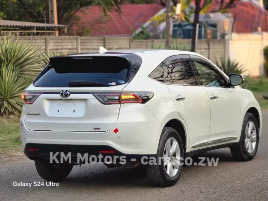 Picture of Toyota Harrier 2017
