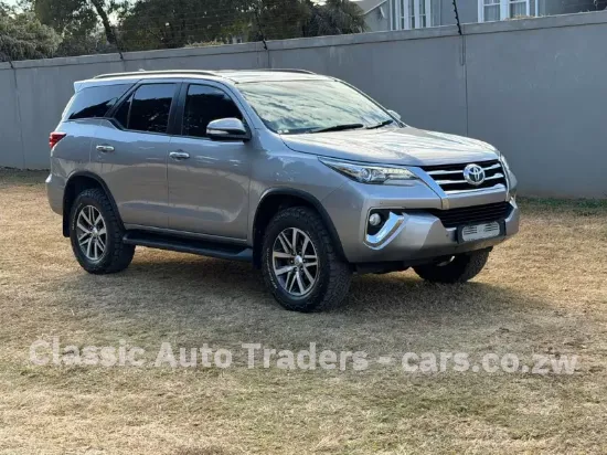 Picture of Toyota Fortuner 2017