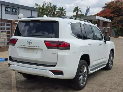 Picture of Toyota Land Cruiser 2024