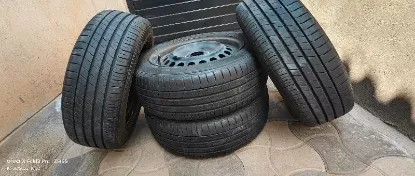 Picture of Brand New Dunlop tyres and rims 185/60 R15