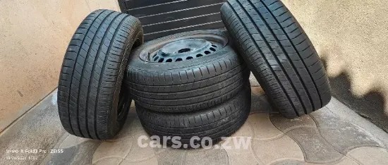 Picture of Brand New Dunlop tyres and rims 185/60 R15