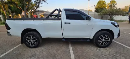 Picture of Toyota Hilux 2025