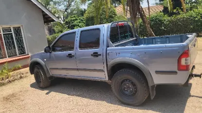 Picture of Holden 2005