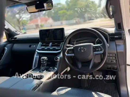 Picture of Toyota Land Cruiser 2024
