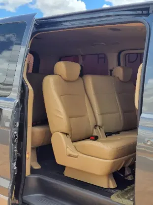 Picture of Hyundai H-1 2019