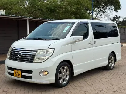 Picture of Nissan Elgrand 2005