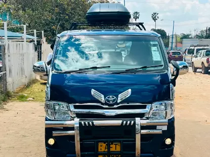 Picture of Toyota Hiace 2015