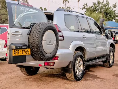 Picture of Toyota Prado 2003