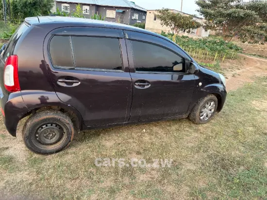 Picture of Toyota Passo 2015