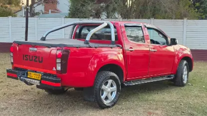 Picture of Isuzu KB300 2015