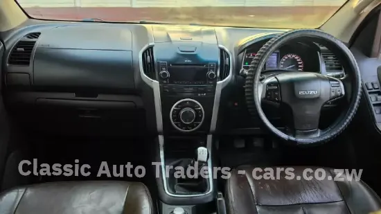 Picture of Isuzu KB300 2015