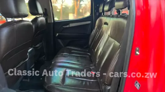 Picture of Isuzu KB300 2015