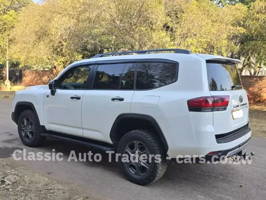 Picture of Toyota Land Cruiser 2023