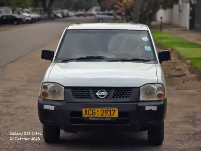 Picture of Nissan NP300 2011