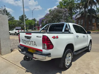 Picture of Toyota Hilux 2019
