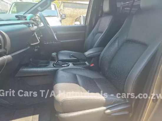 Picture of Toyota Hilux 2020