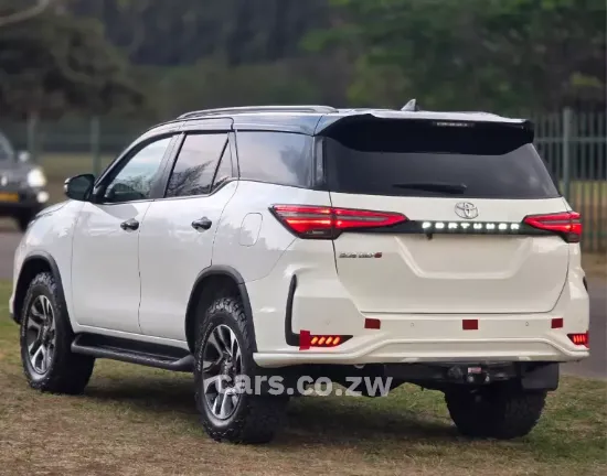Picture of Toyota Fortuner 2021